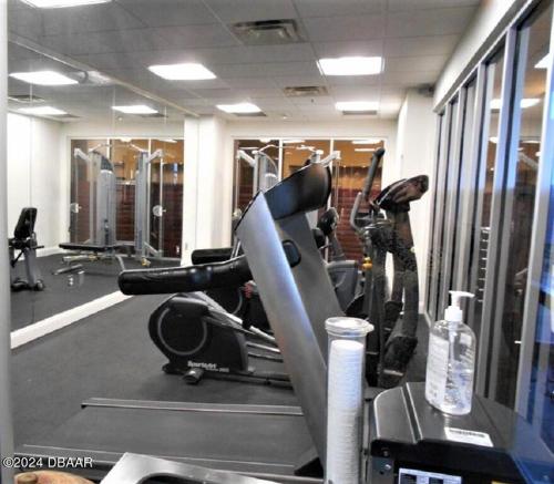 Fitness centrum a/nebo fitness zařízení v ubytování Spectacular Ocean View