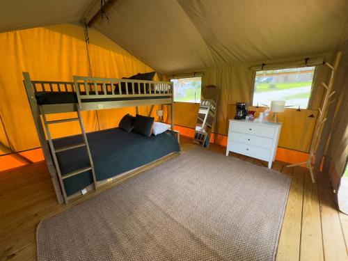 Postel nebo postele na pokoji v ubytování Peaceful Nature Getaway on Lake Livingston