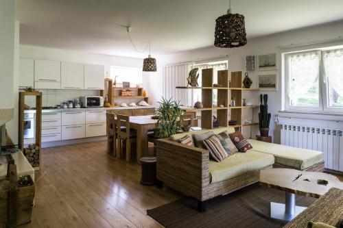 Η κουζίνα ή μικρή κουζίνα στο Holiday Home Sofia