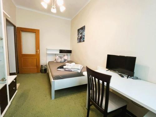 Μια τηλεόραση ή/και κέντρο ψυχαγωγίας στο Mariazellerhof Room 012