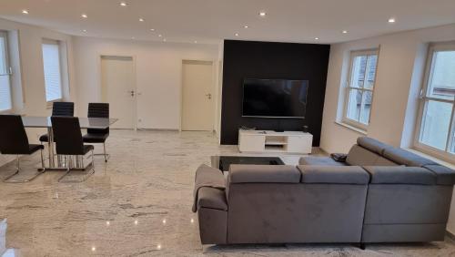 TV a/nebo společenská místnost v ubytování Eigentumswohnung Altstadt Weiden