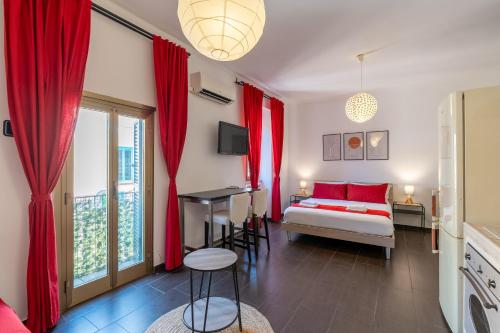 Rome-Elegant Space near metro with AC