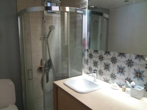 7th floor bright penthouse in quiet pedestrian