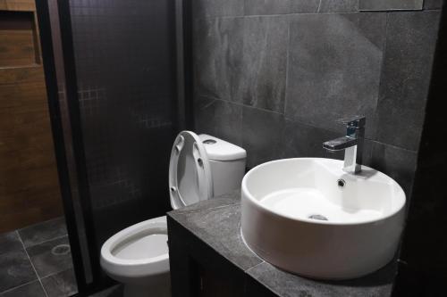 Ένα μπάνιο στο Residencia la Perla 3 habitaciones