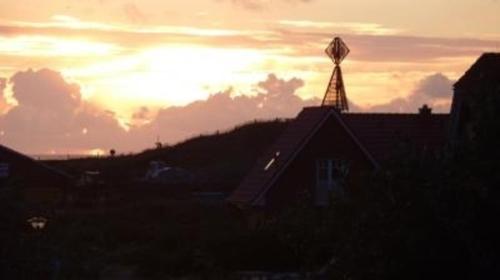 Východ nebo západ slunce při pohledu z apartmánu nebo okolí