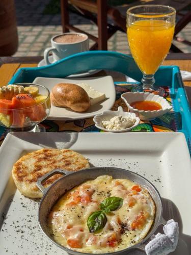 Jídlo v hotelu nebo okolí