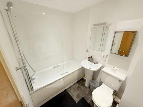 Galeriebild der Unterkunft Stylish 2-Bed Apartment in Central Bolton in Bolton