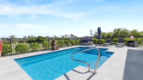 Bazén v ubytování 'Mandalay Villa 2' nebo v jeho okolí