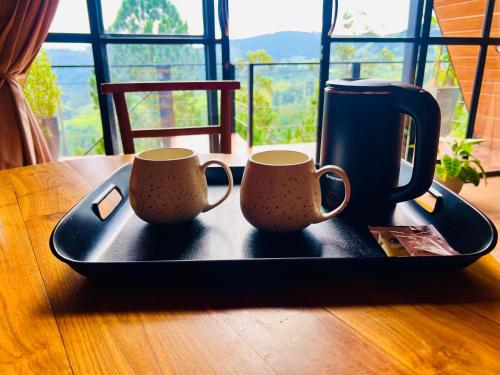Utensilios para hacer té y café en Eco Cabana Bellwood Kandy
