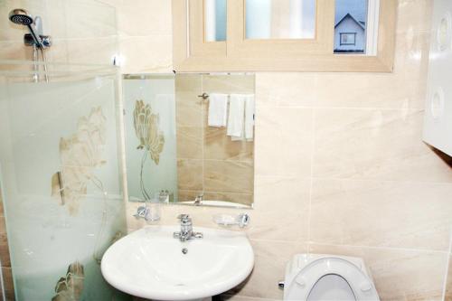 Ένα μπάνιο στο Zain Village pension