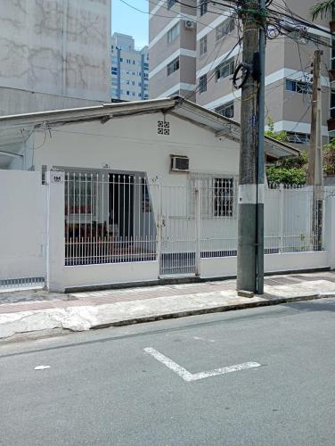 Budova, kde se prázdninový dům nachází