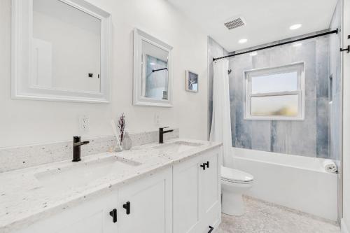 Koupelna v ubytování 201 Marion Street