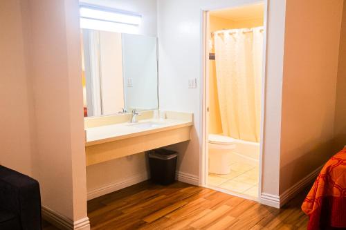 Koupelna v ubytování Tropic Lodge