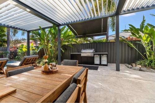 Μπαλκόνι ή βεράντα στο Curlews Nest 4BR Pool, BBQ & Kewerra Beach