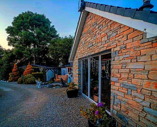 Fotografie z fotogalerie ubytování The secret spa & glamping v destinaci Killaloo