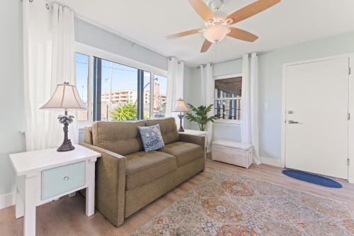 Posezení v ubytování 384 Harbor Drive