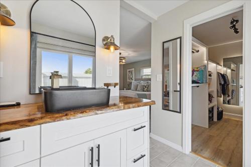 Kuchyň nebo kuchyňský kout v ubytování 12 Fairway Drive