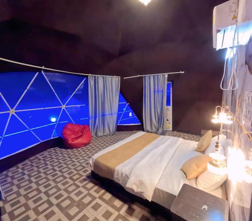 Postel nebo postele na pokoji v ubytování HR 26 Hotels & Resorts