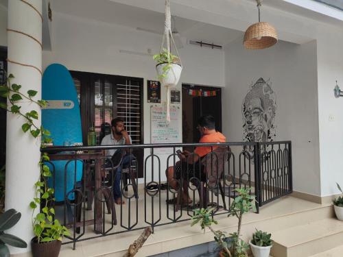 Επισκέπτες που μένουν στο Shamak Homestay Varkala