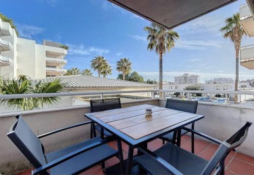 Sunny new apartment in Roses with 3 swimming pools