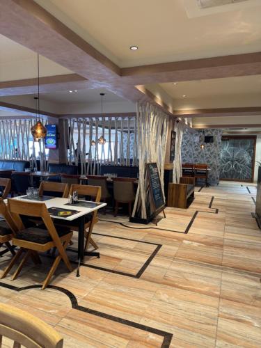 Χώρος καθιστικού στο Ceylon Bake House Woodland Junction Ernakulam