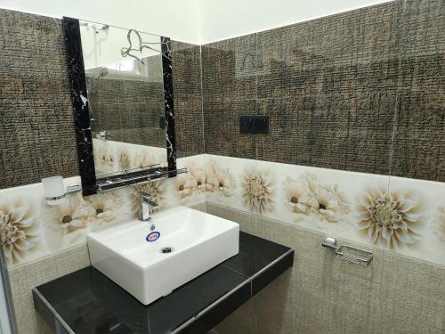 Koupelna v ubytování Okinrose Mirissa