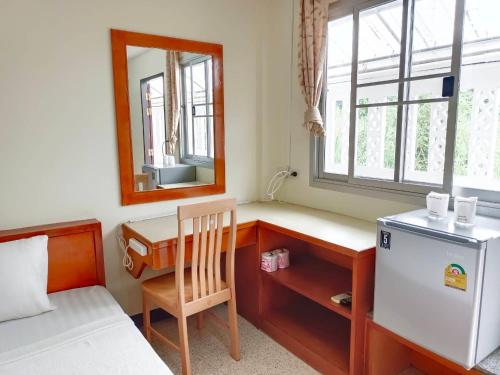 Η κουζίνα ή μικρή κουζίνα στο Bangsaphan Resort