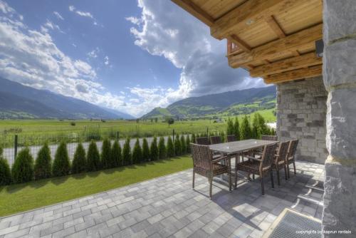 Deer & Dear Luxury Chalet – Photos 2