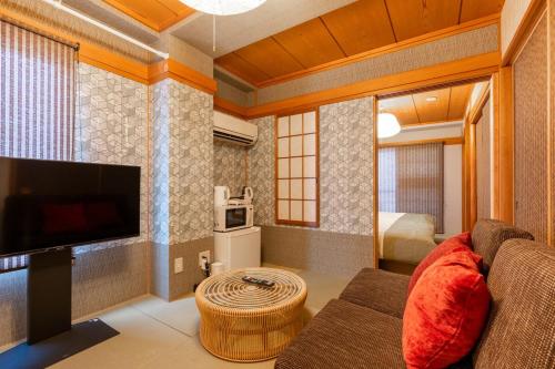 -Higashi-Assakusa- WA NO YADO-Asakusa Designer curated stylish room 1-2
