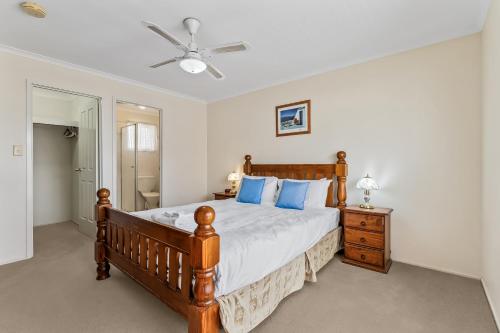 Ένα ή περισσότερα κρεβάτια σε δωμάτιο στο Swainson on Fontaine