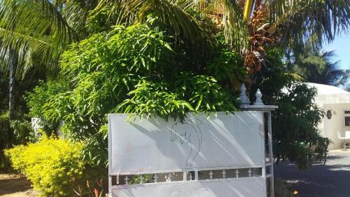 Φωτογραφία από το άλμπουμ του Forest Retreat Guest Room σε Petit Raffray