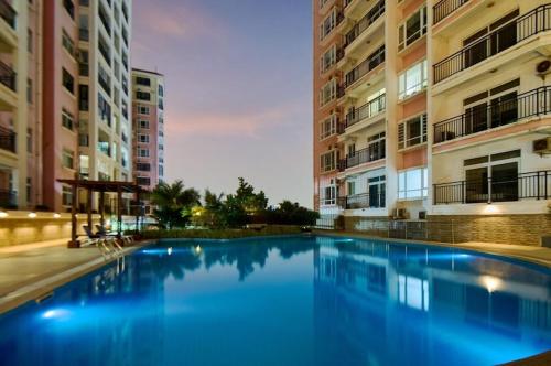 Bazén v ubytování Chateau Towers Hotel nebo v jeho okolí