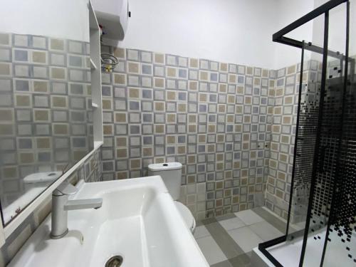 Koupelna v ubytování ftrealtyproperties Lords Hill 6