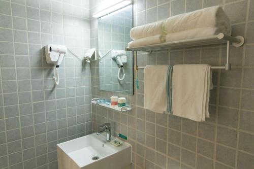 Koupelna v ubytování Jinjiang Inn Style Tianjin Wuqing Traditional Chinese Medical Hospital