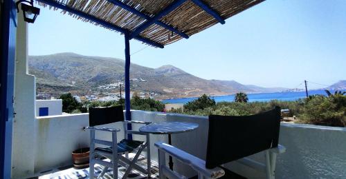 Elia - Studios Amorgos - near the sea