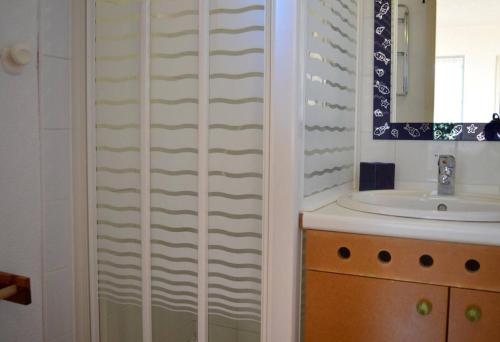 Koupelna v ubytování PL010-0901 Appart 2 pièces 4 couchages PORT LEUCATE NATURISME