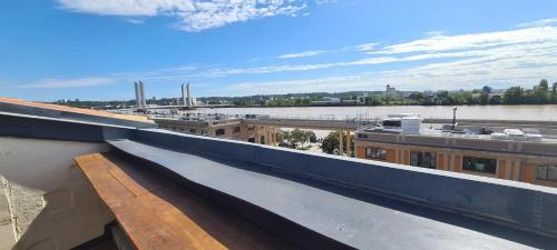 Élégance et Confort sur les Quais - Vue Garonne