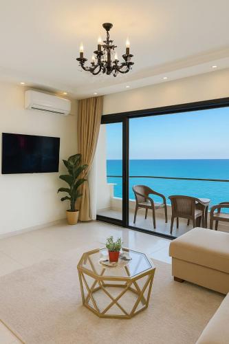 ALEX HOMES - Gleem Luxury Apartments with Direct Sea View