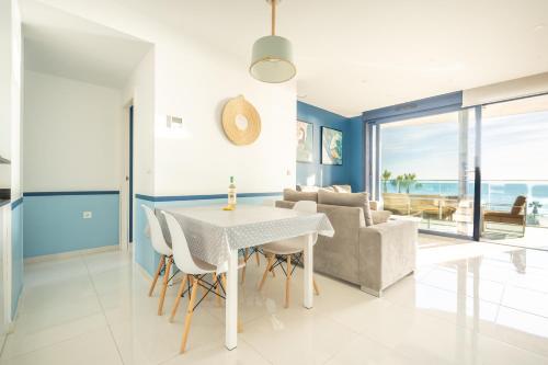 Sea Breeze Apartment