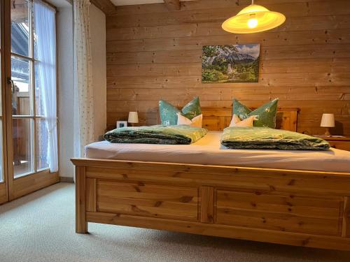 Ένα ή περισσότερα κρεβάτια σε δωμάτιο στο Ferienwohnung Höllental