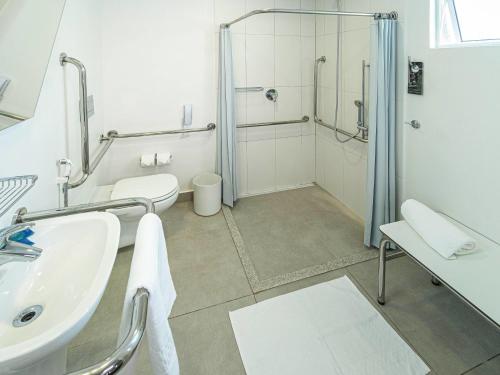 Koupelna v ubytování Ibis Budget Fortaleza Praia de Iracema