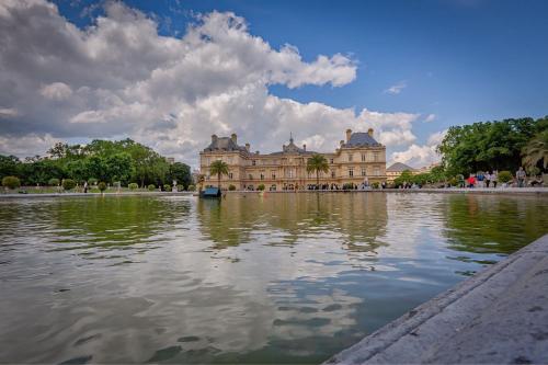 Chic Paris flat near Luxembourg garden and Odéon