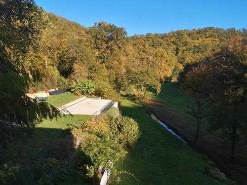Φωτογραφία από το άλμπουμ του Moulin les Forges gîte 12 places avec piscine chauffée en Périgord σε Gavaudun