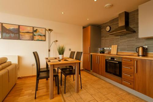 Sidemersey Livings- Convenient and Accessible 1-Bedroom Flat with a View, Central Liverpool photo 35