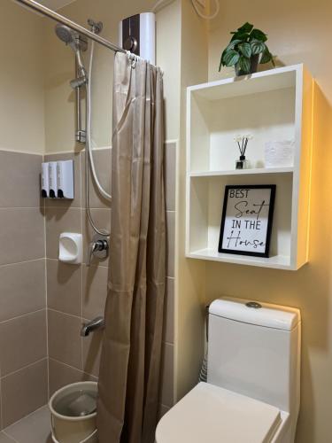 Un baño de Cattleya BNB Rentals