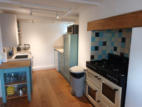 Köök või kööginurk majutusasutuses Hillside Cottage