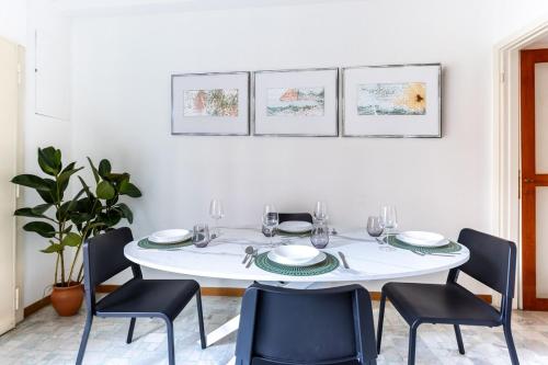 Duomo 7 min - 3 Bedrooms, Terrace & Parking