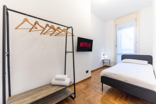 Duomo 7 min - 3 Bedrooms, Terrace & Parking