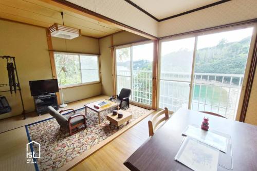 Fotografie z fotogalerie ubytování ist villa 10 Retro Seaside Sleeps 5 v destinaci Bizen