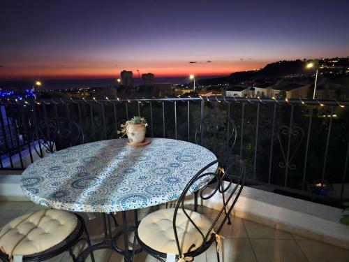 Balkon ili terasa u objektu Peyia Sunset